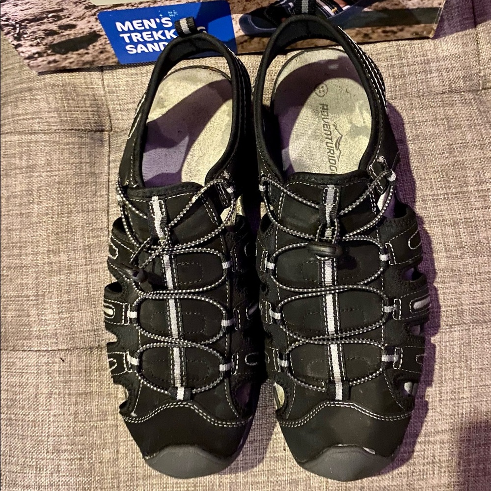 Mens tracking Sandals